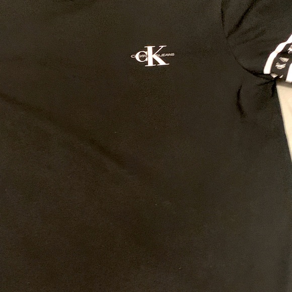 Men’s Calvin Klein Jeans Black/White Monogram T shirt Size: Small - Picture 2 of 4